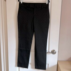 BANANA REPUBLIC FACTORY - BLACK DRESS PANTS - SIZE 4